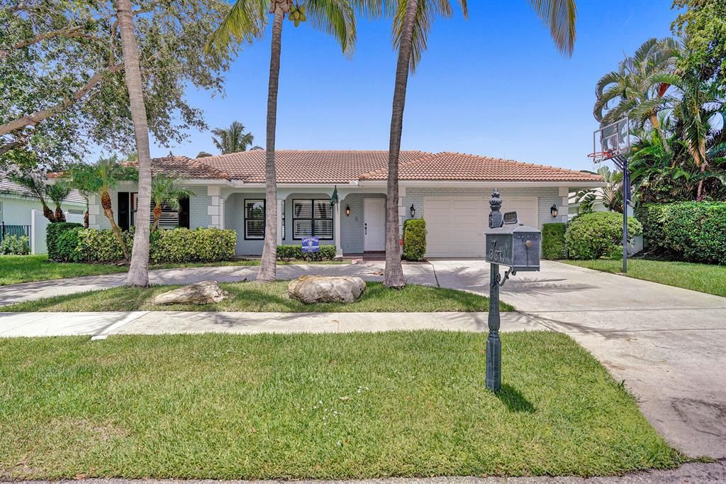 Photo of 1559 SW 6th Court, Boca Raton, FL 33486 (MLS # R10694874)