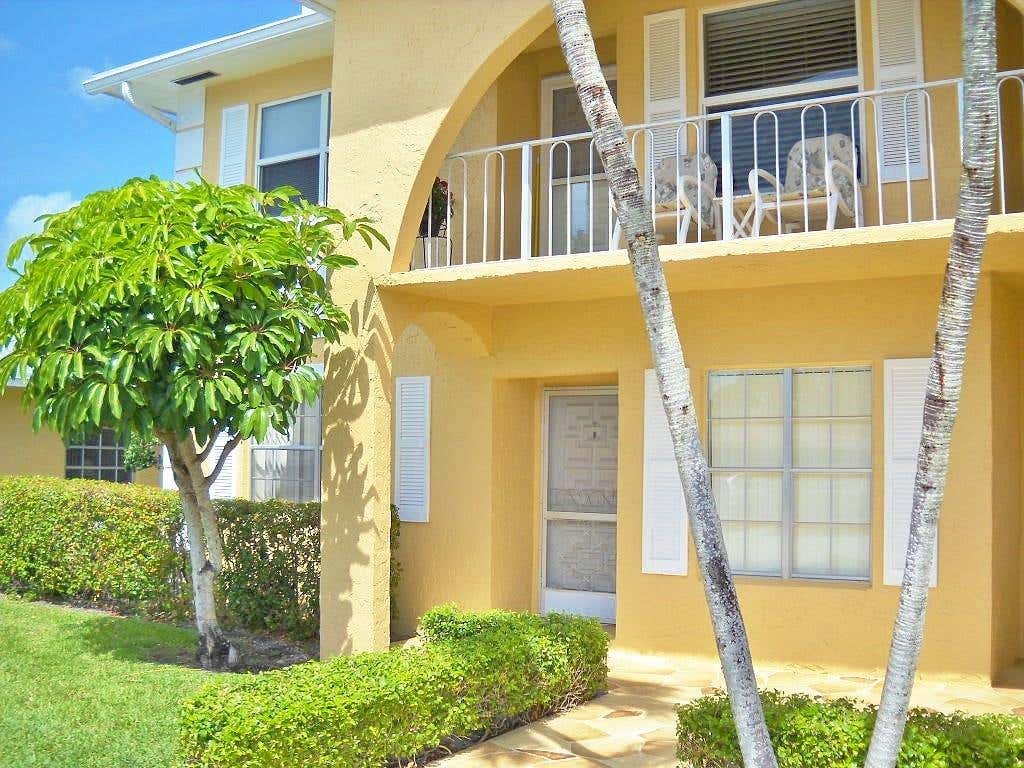 Photo of 13757 Flora Place #A, Delray Beach, FL 33484 (MLS # F10428427)