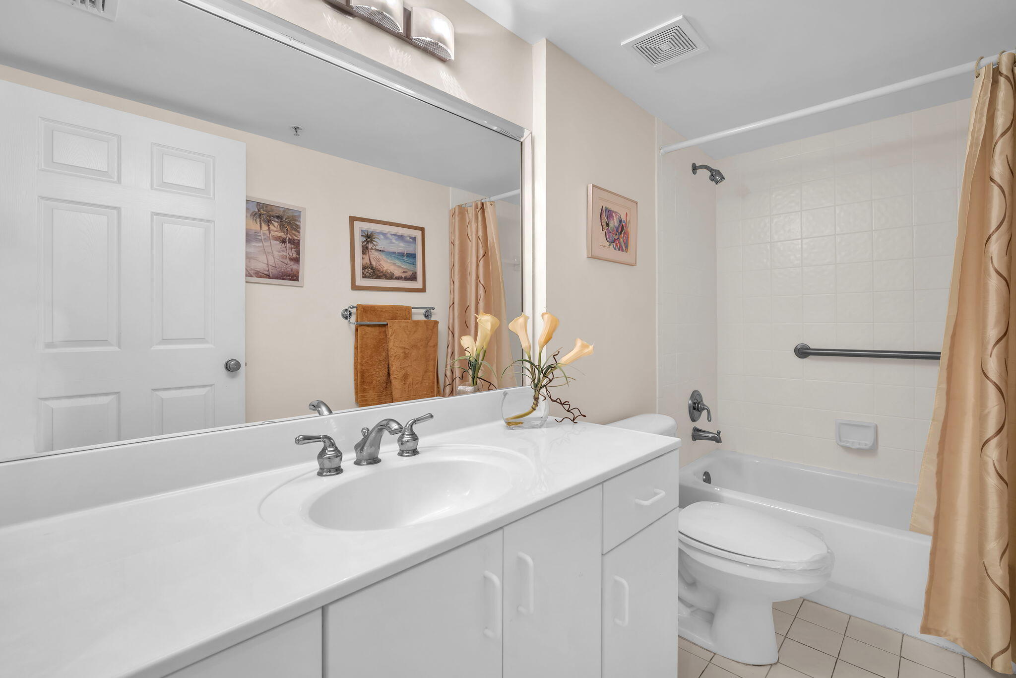 REGAL SHORES CONDO - Residential