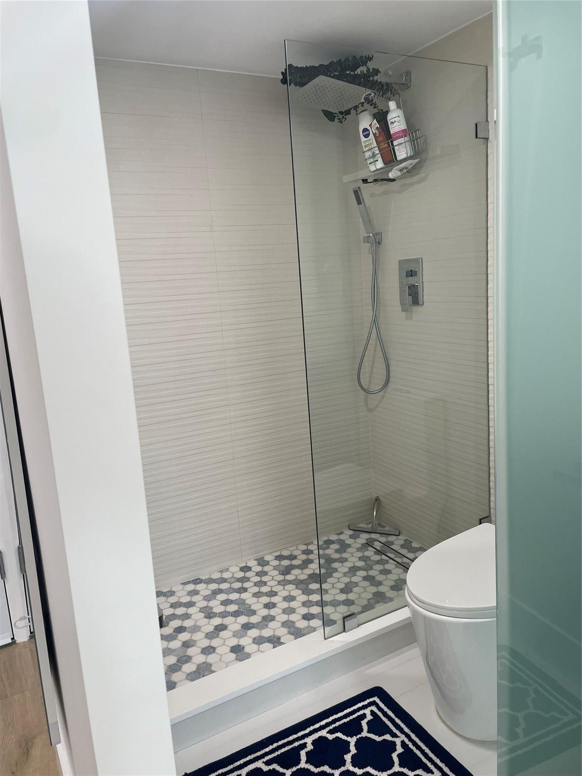 The Seasons Condo - Residential Lease