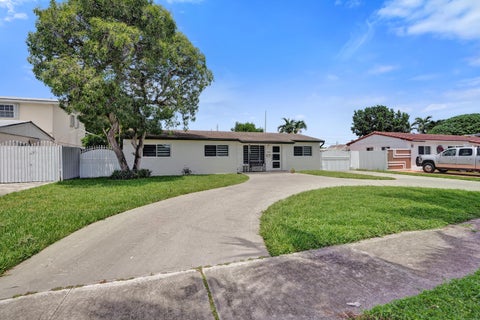 Photo of 7290 W 14th Court, Hialeah, FL 33014 (MLS # B26054791)