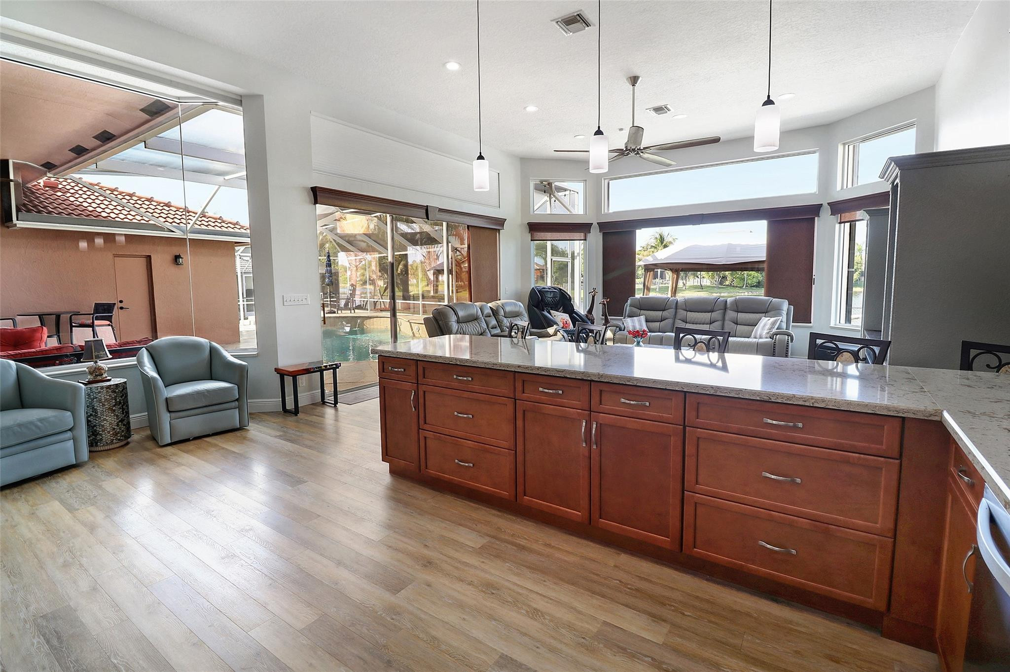 Kensington 146-39 B - Residential