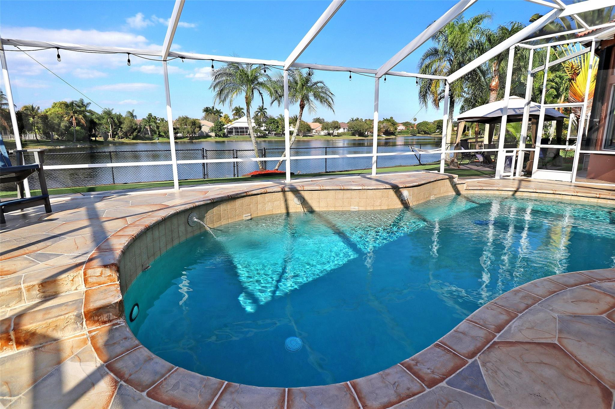 Kensington 146-39 B - Residential