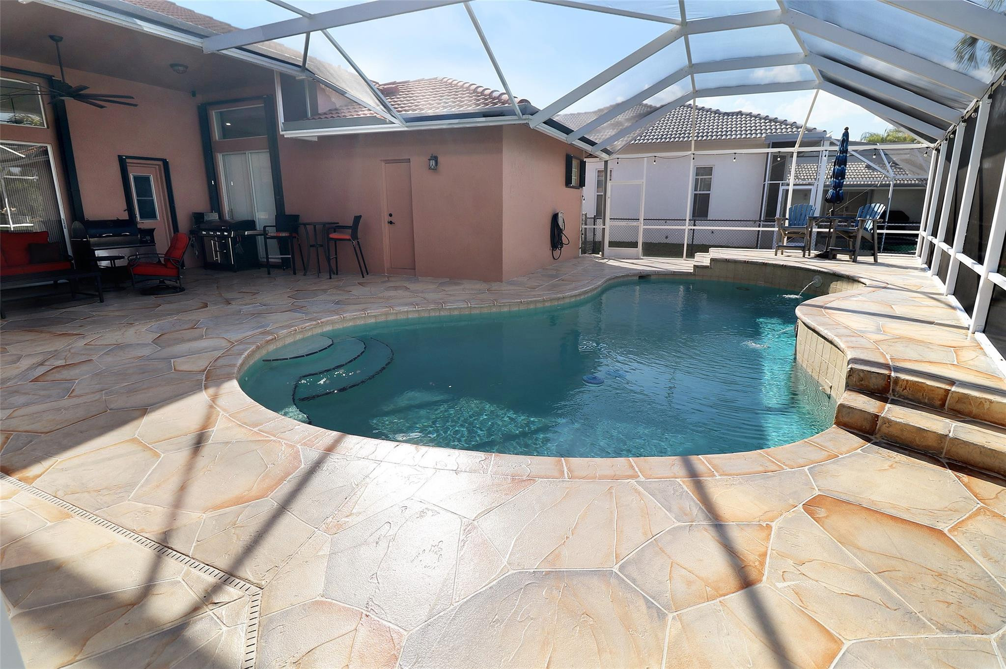 Kensington 146-39 B - Residential