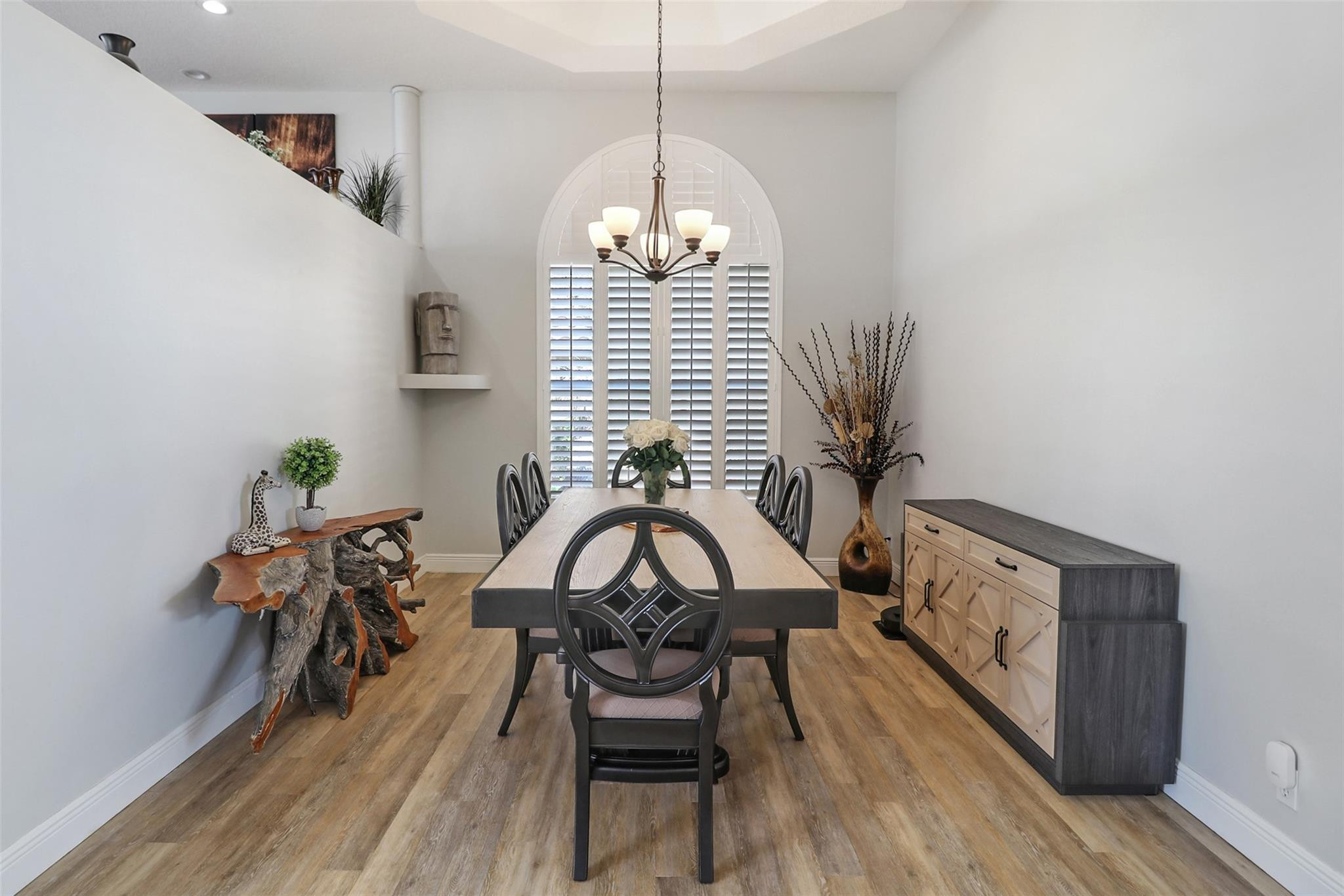 Kensington 146-39 B - Residential