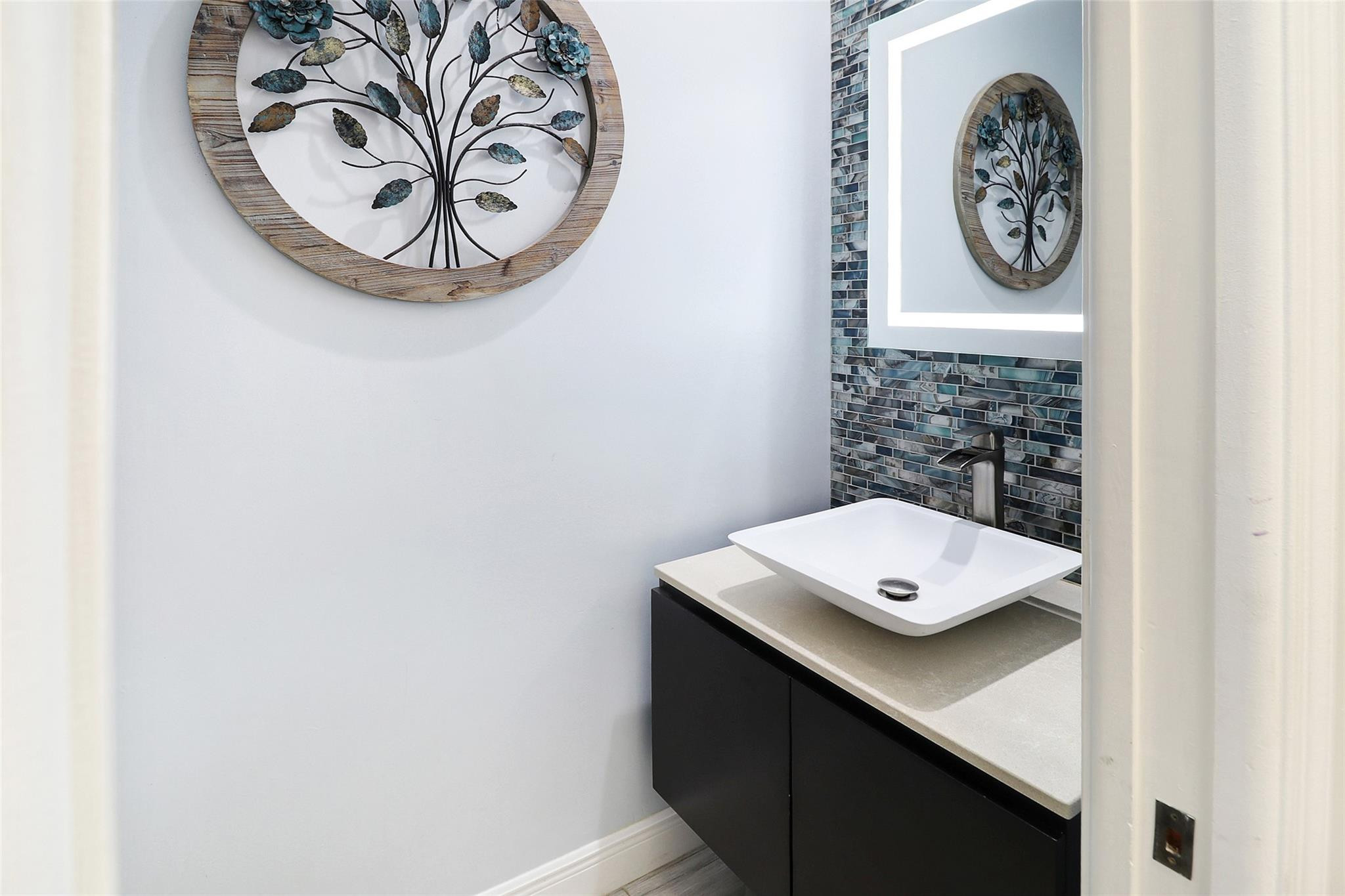 Kensington 146-39 B - Residential