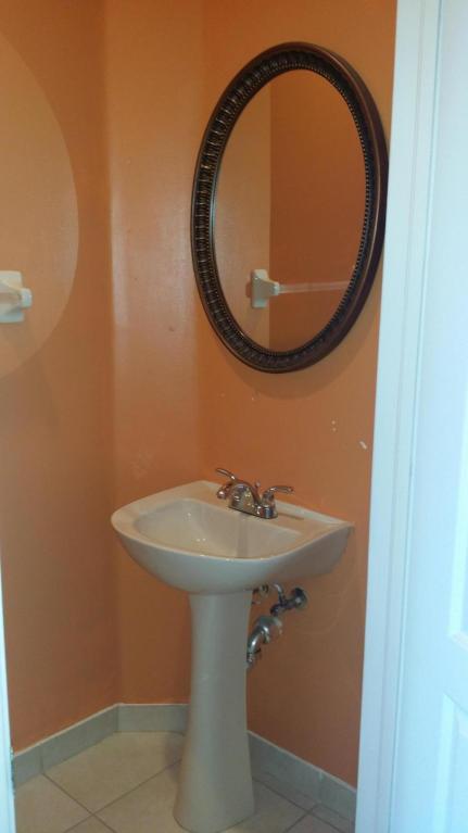 SEMINOLE ESTATES and TOWNHOMES - Residential