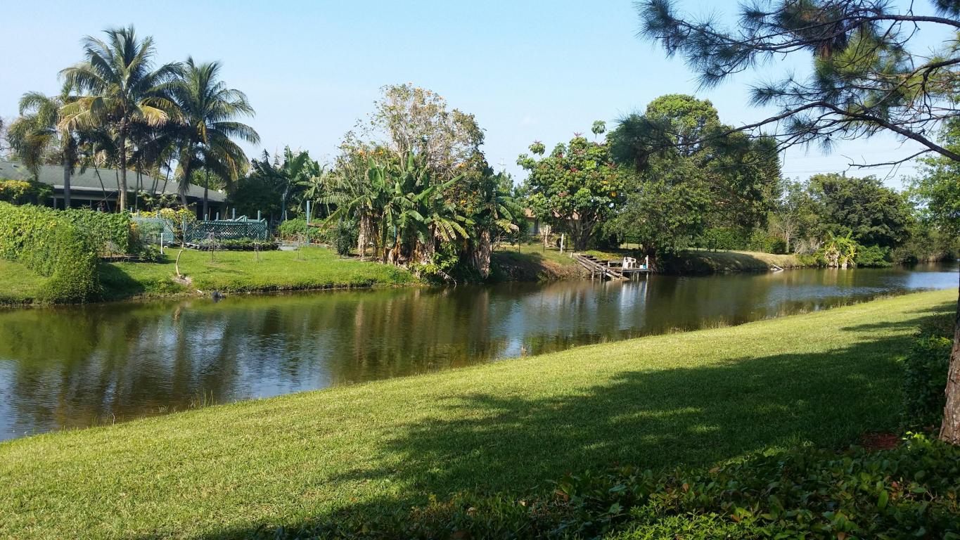 SEMINOLE ESTATES and TOWNHOMES - Residential