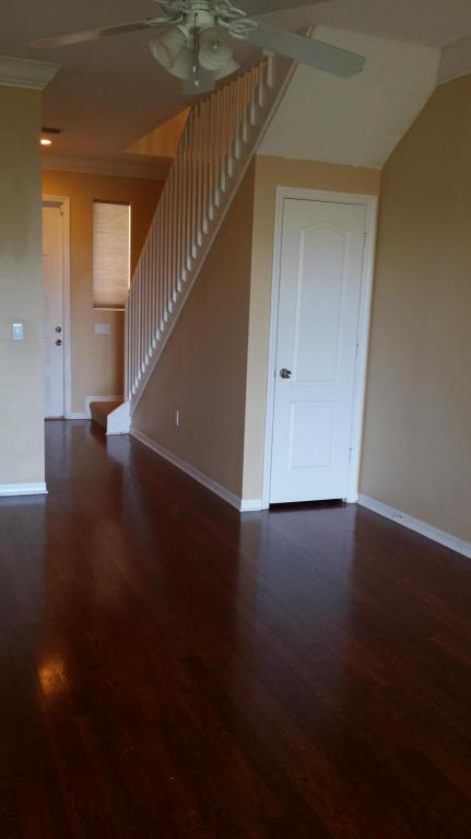 SEMINOLE ESTATES and TOWNHOMES - Residential