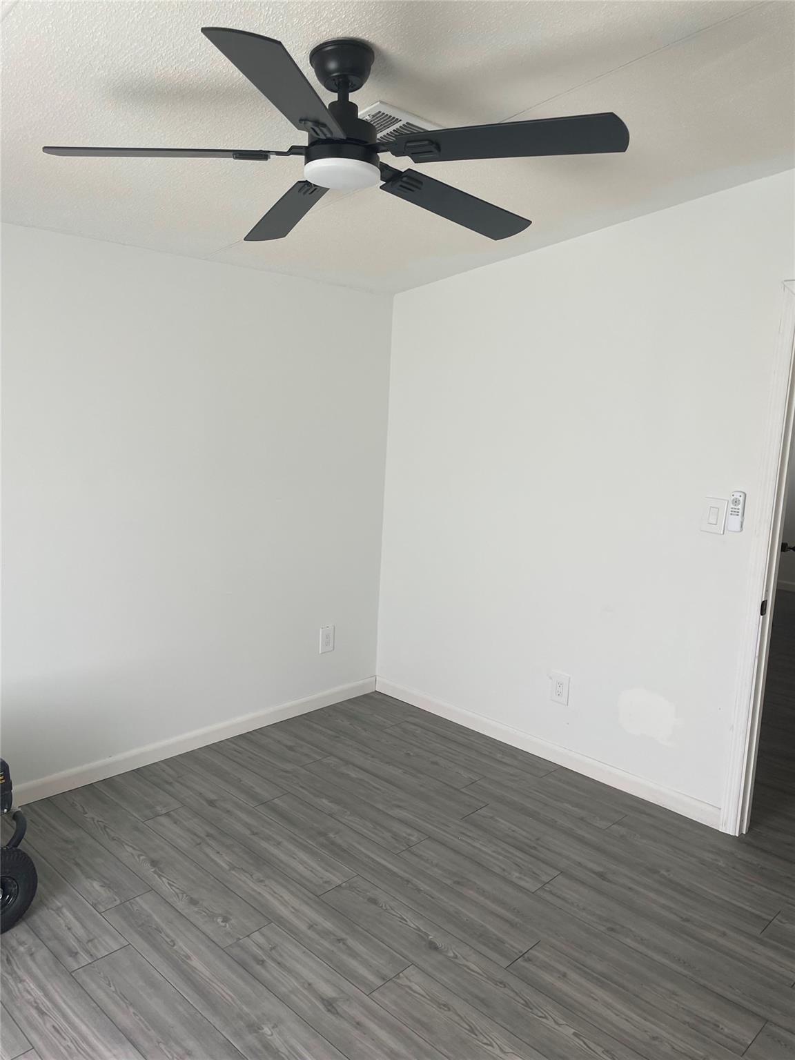 Park City Sec Two 56-25 B - Residential
