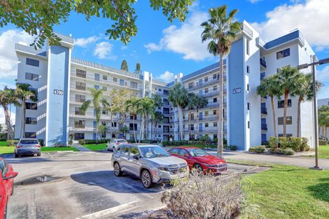 Photo of 4700 Lucerne Lakes Boulevard #301, Lake Worth, FL 33467 (MLS # R11157203)