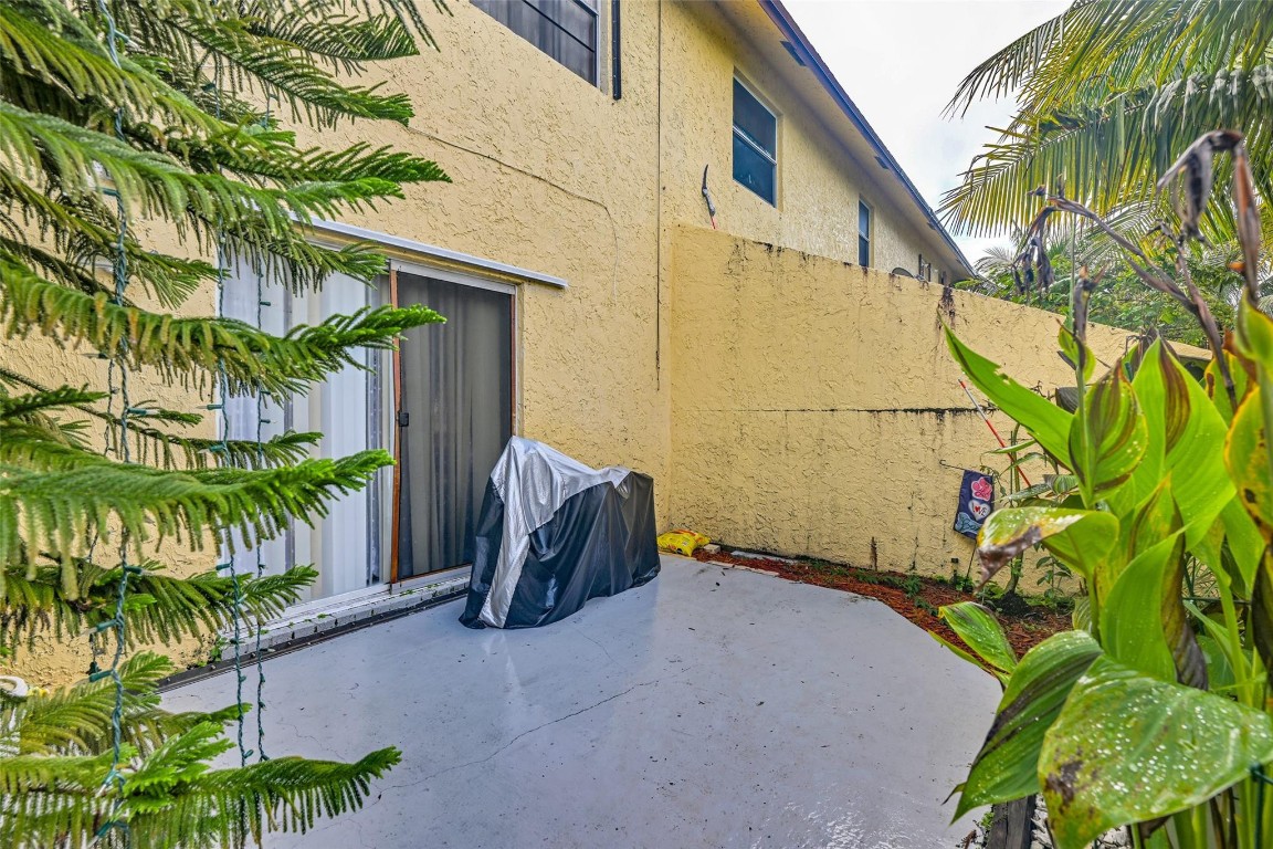 4408 NW 4th Avenue 2760