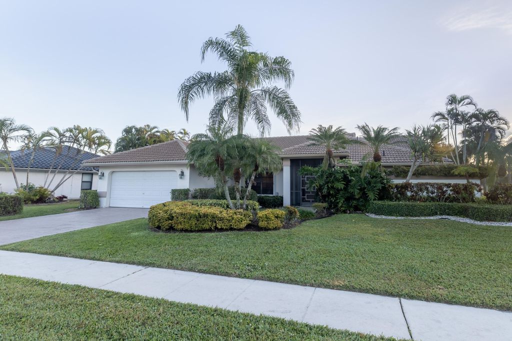 Photo of 11380 Boca Woods Lane, Boca Raton, FL 33428 (MLS # R10960800)