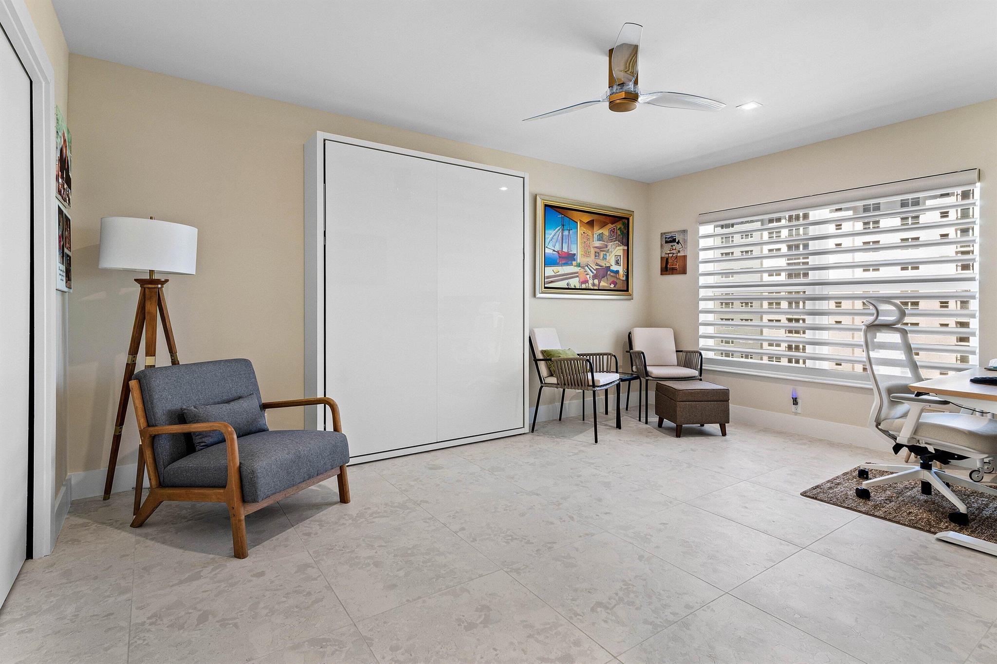 SEAGATE TOWERS CONDO - Residential