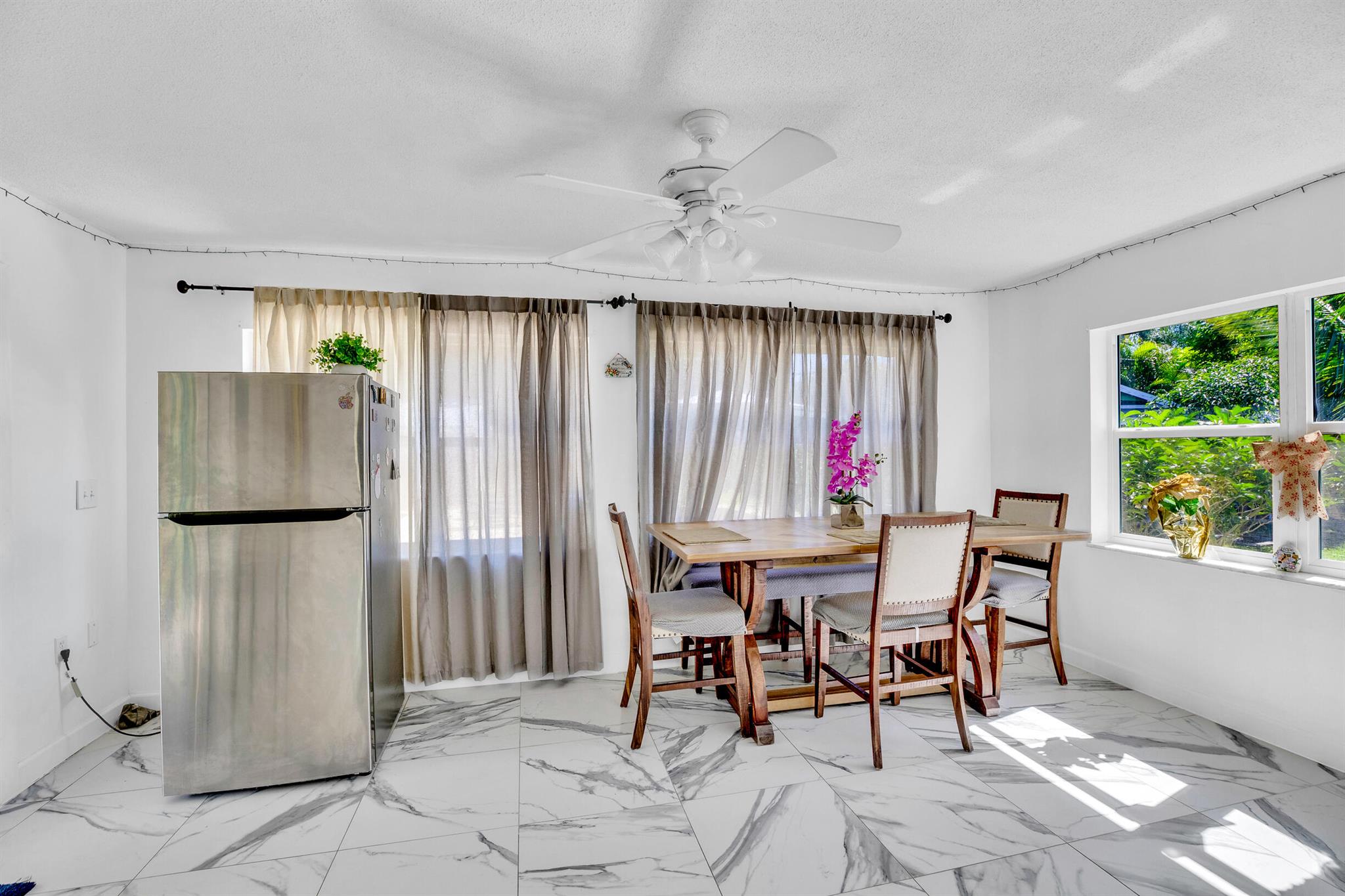 MARAVILLA TERRACE SUBDIVI - Residential