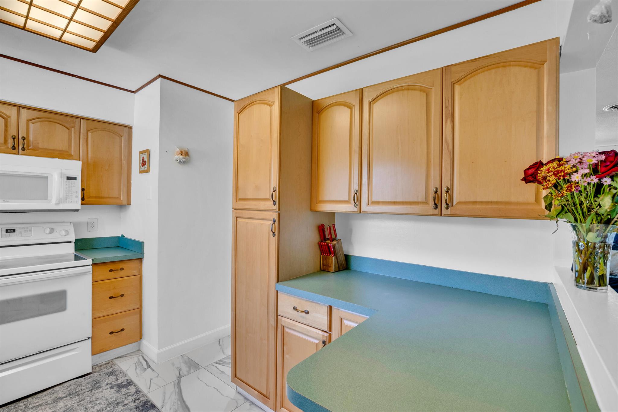 MARAVILLA TERRACE SUBDIVI - Residential