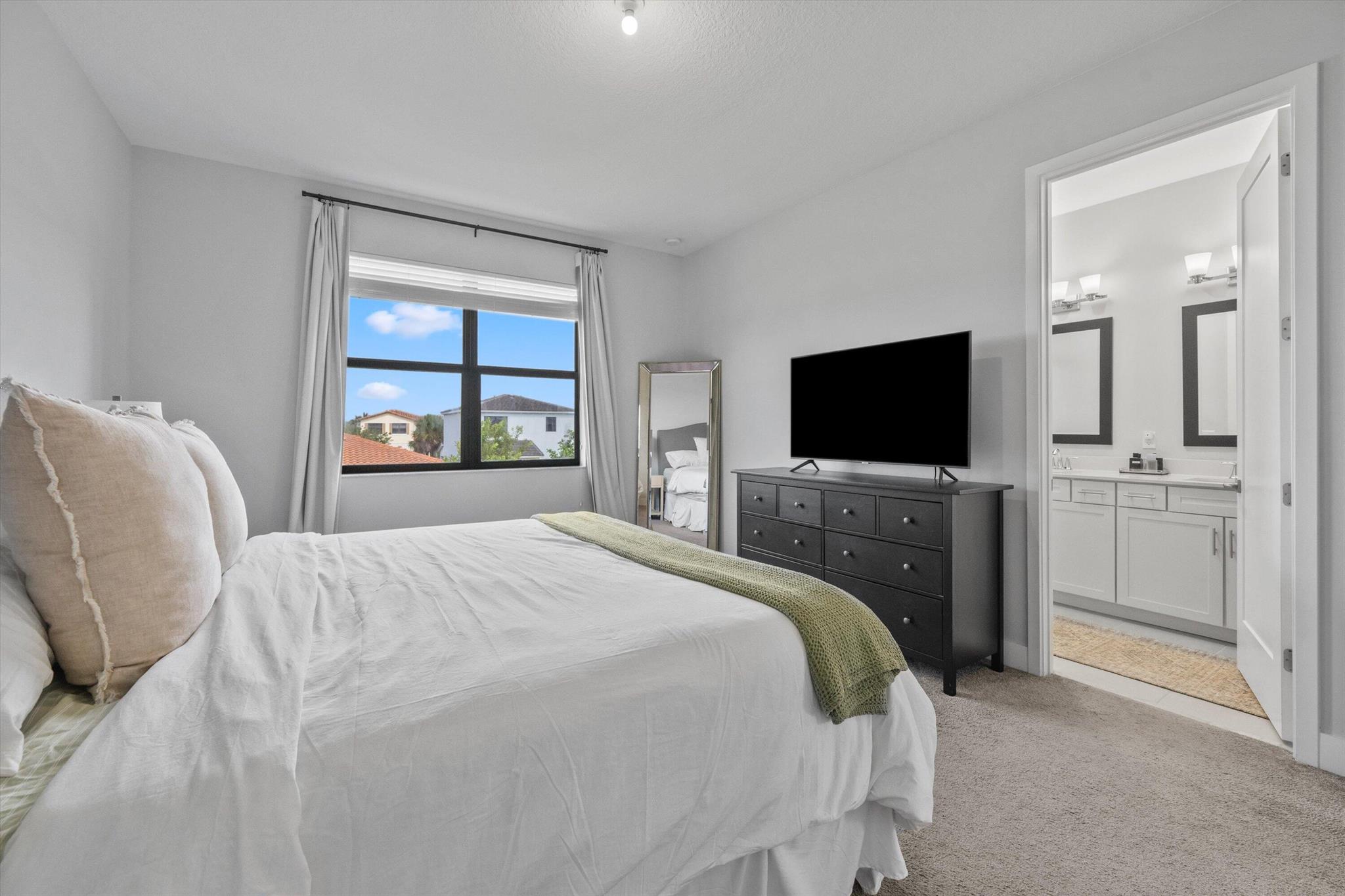 SKY COVE - Residential