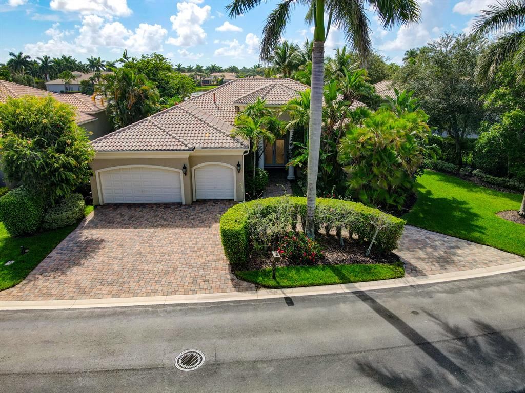 Photo of 206 Via Emilia, Palm Beach Gardens, FL 33418 (MLS # R10738006)