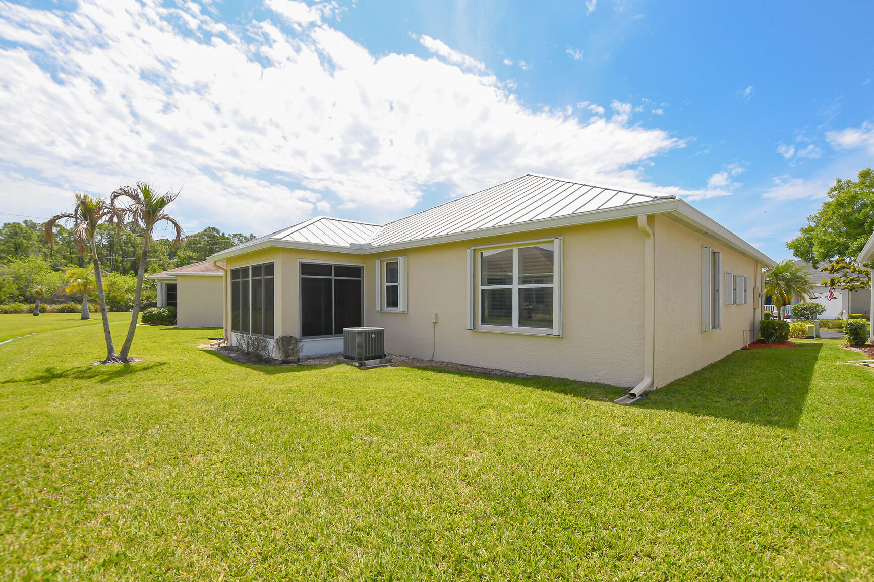 KINGS ISLE  ( Isle of San Marino ) - Residential