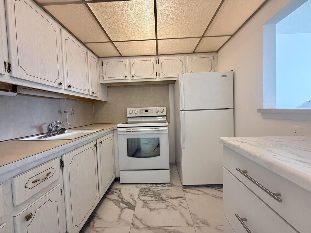 Photo of 22 Waltham A, West Palm Beach, FL 33417 (MLS # R11118658)