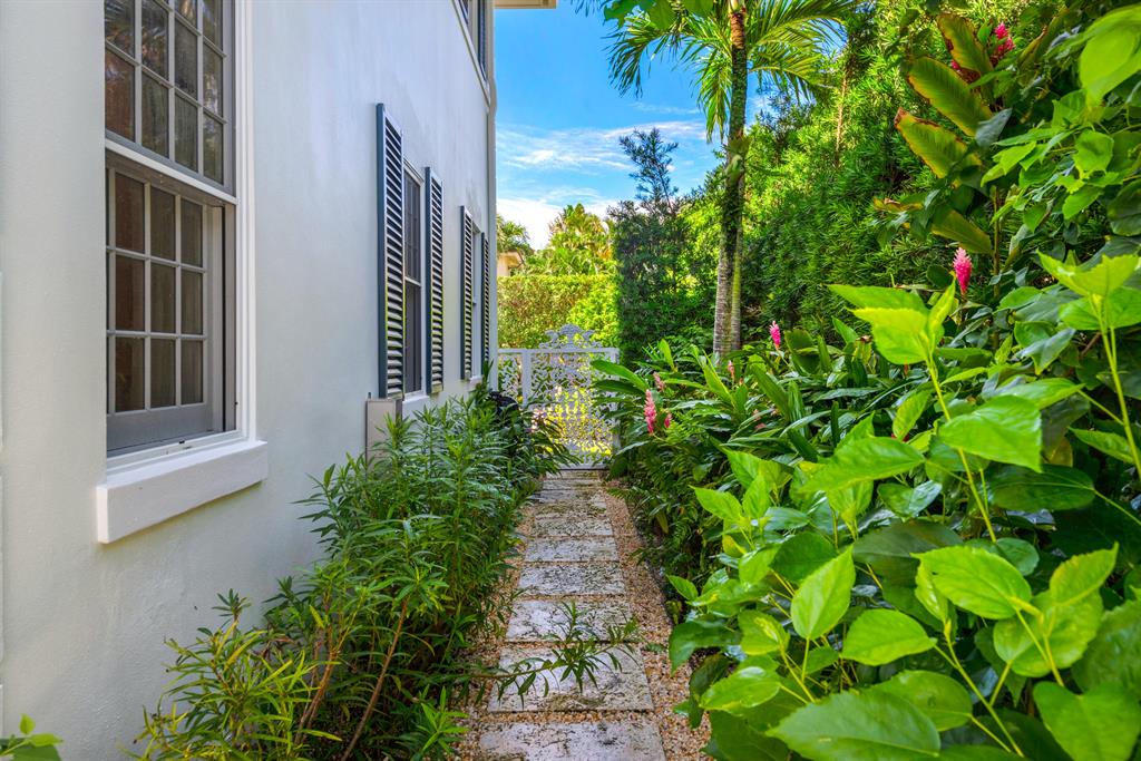 PALM BEACH SHORES REV - Residential