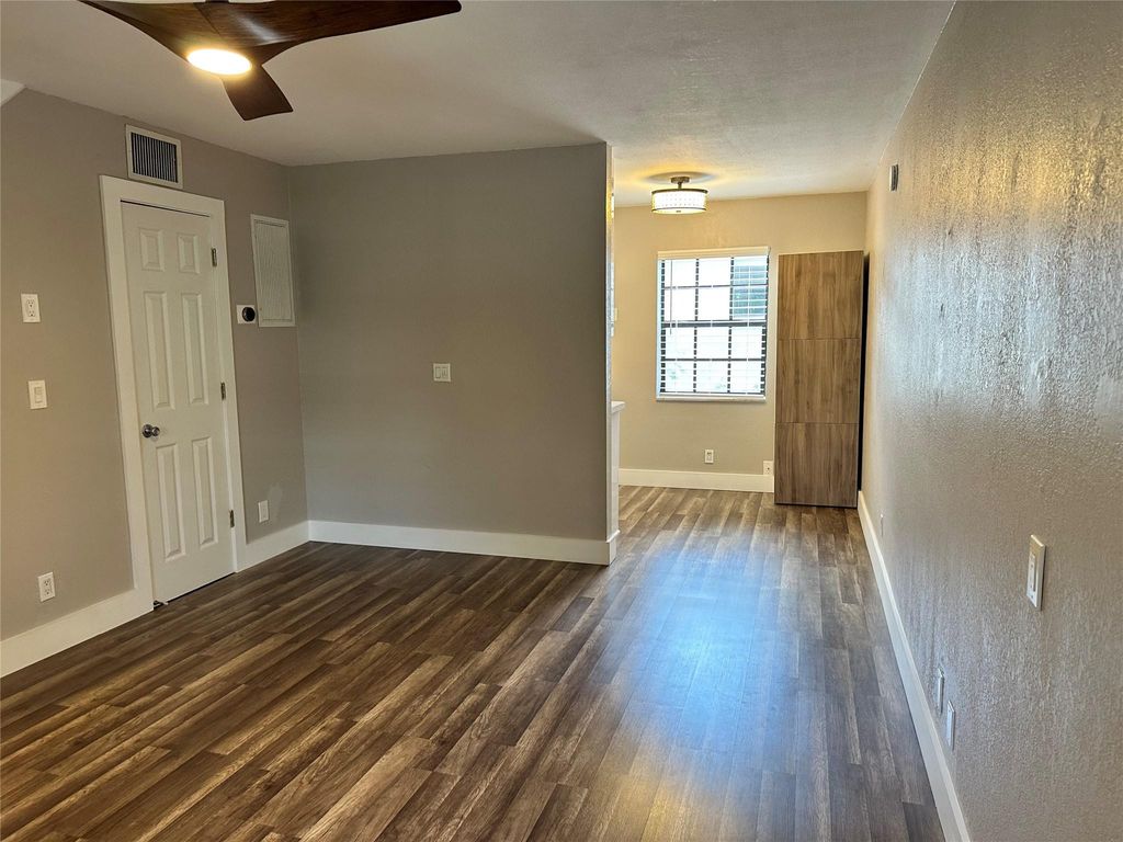 Photo of 620 NE 28th Street #207, Fort Lauderdale, FL 33334 (MLS # F10532208)