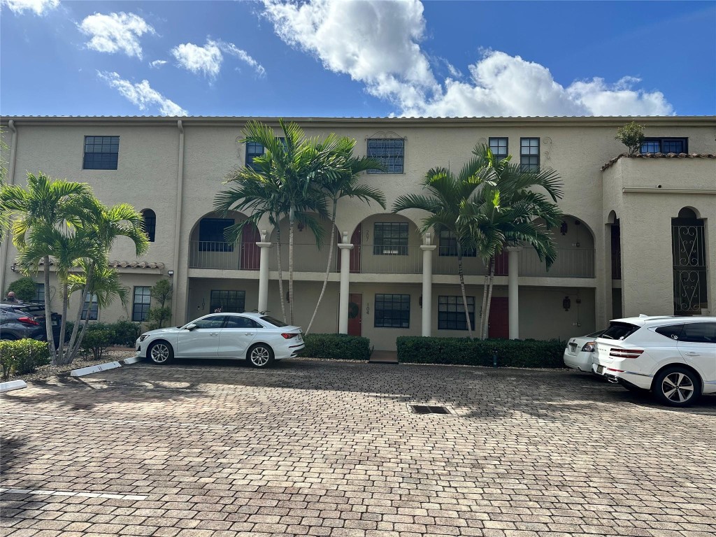 Heron House Condo - Residential Lease