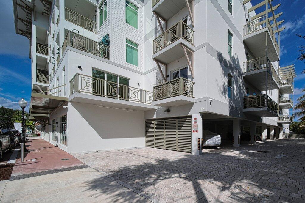 SAILFISH COVE CONDOMINIUM - Residential Lease