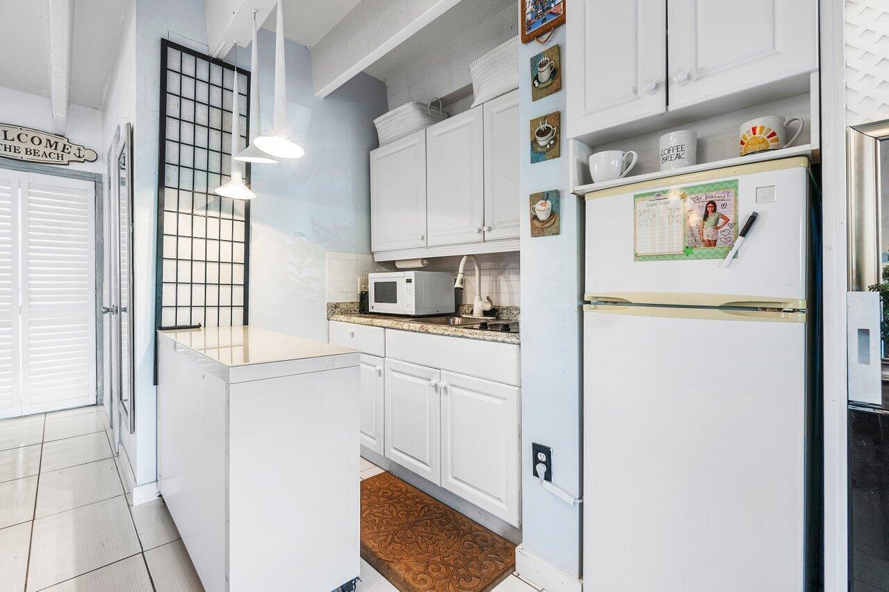 4001 S Ocean Boulevard 117