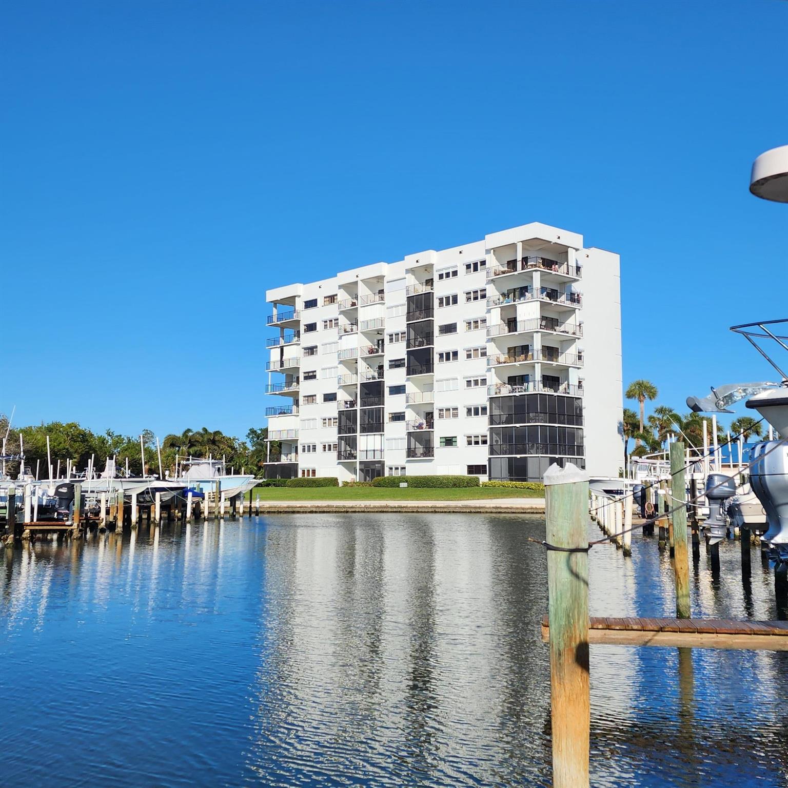 OCEAN HARBOUR NORTH - Residential