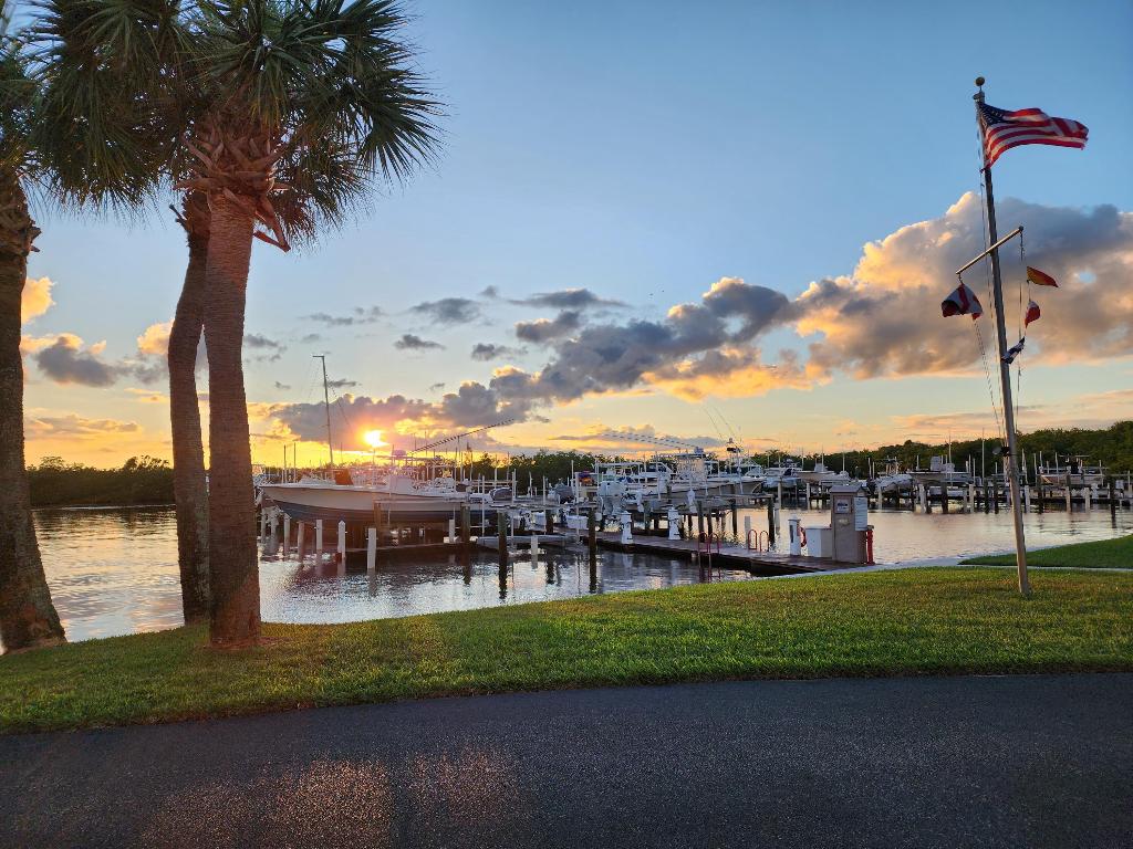 OCEAN HARBOUR NORTH - Residential