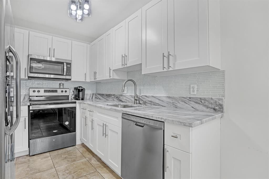 Photo of 1835 NW 18th Street #201, Delray Beach, FL 33445 (MLS # F10517526)