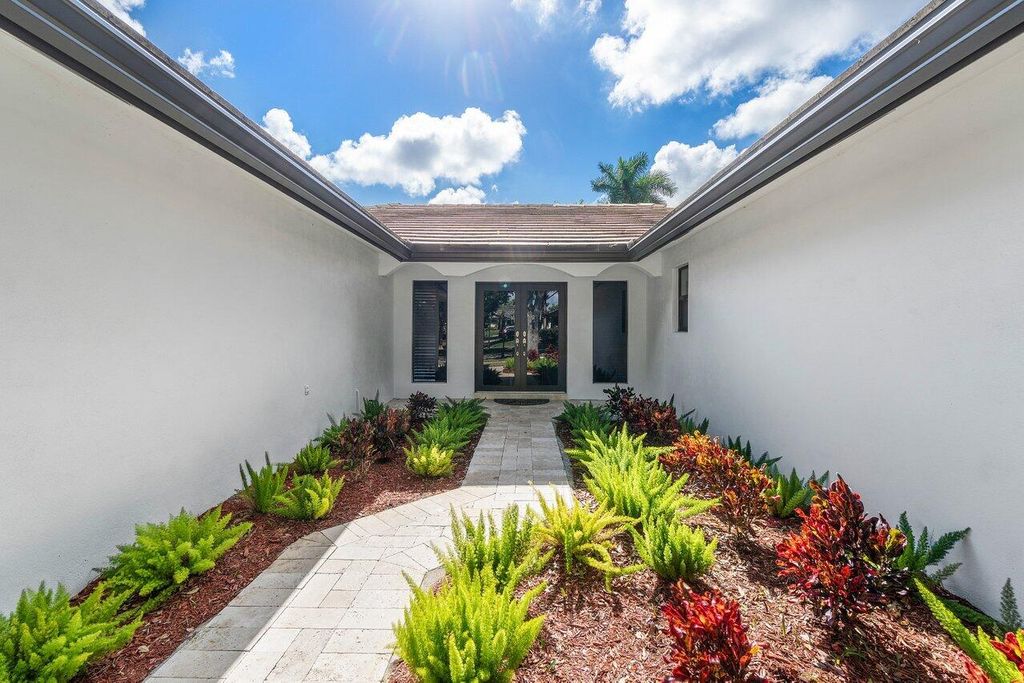 Photo of 3432 Pine Haven Circle, Boca Raton, FL 33431 (MLS # R11078961)