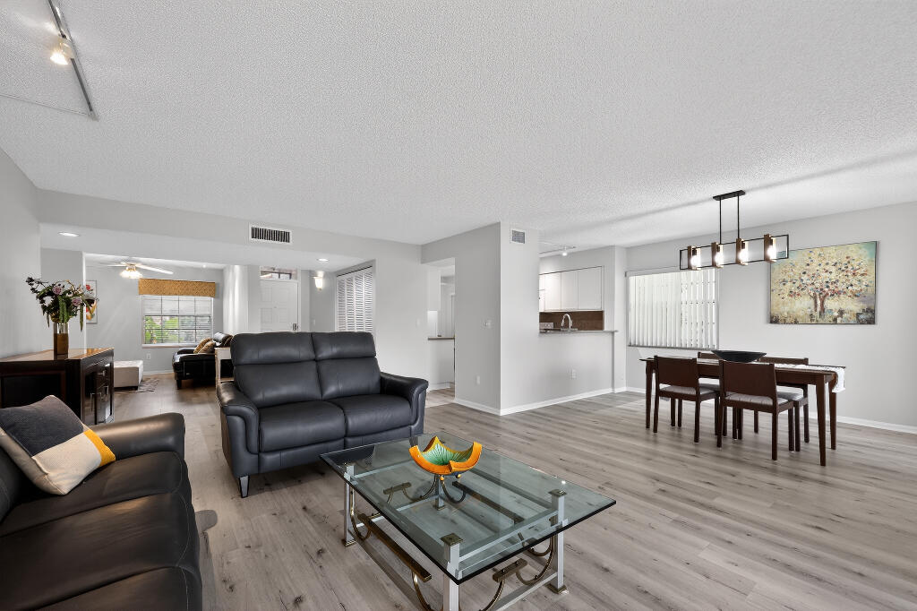 7634 Majestic Palm Drive 101