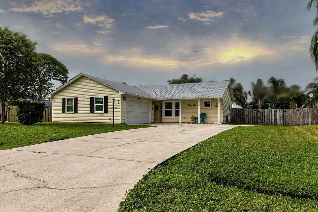 Photo of 1190 SW Cynthia Street, Port Saint Lucie, FL 34983 (MLS # R11035225)