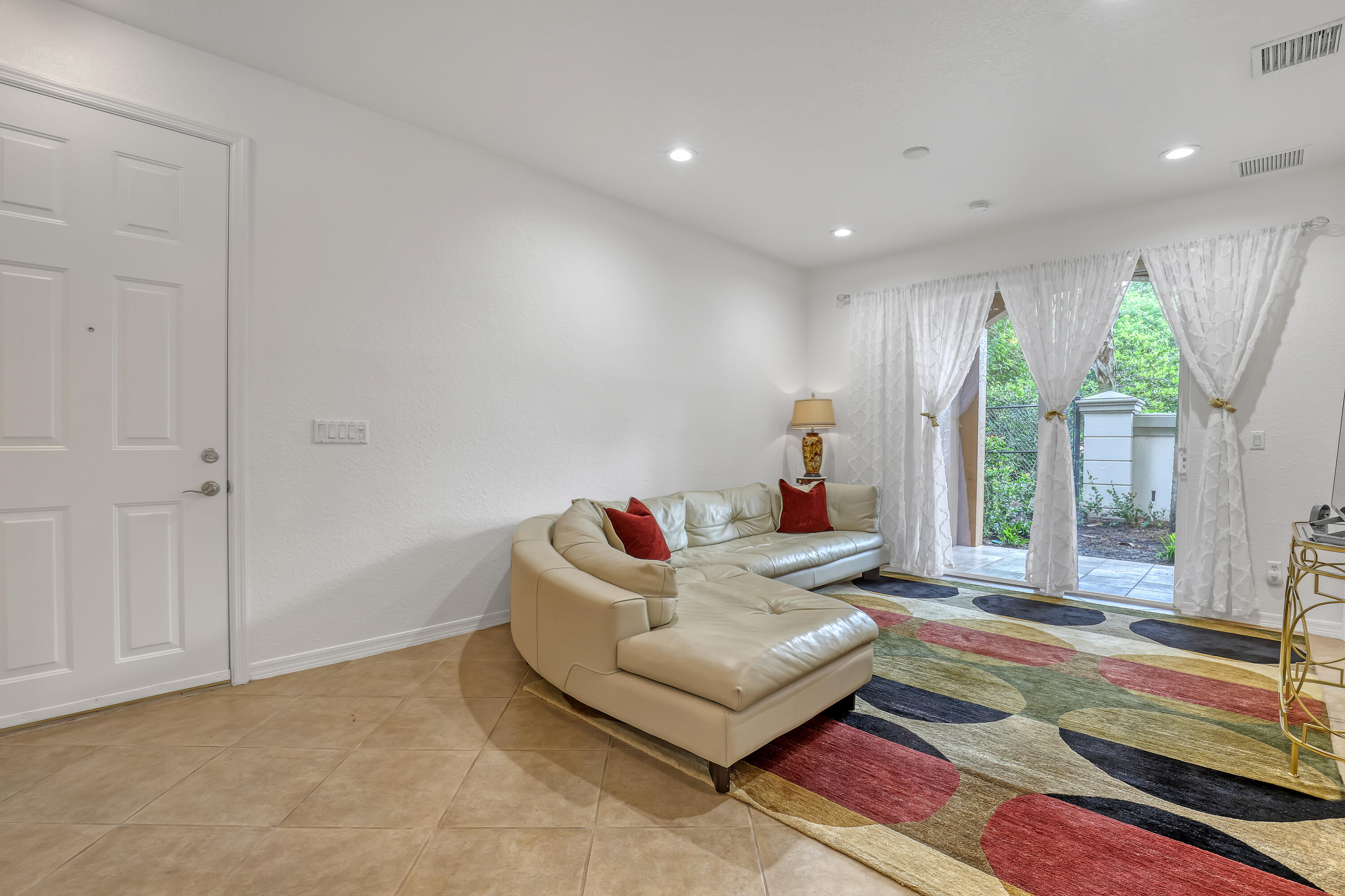 LEGENDS AT THE GARDENS CONDO - Residential Lease