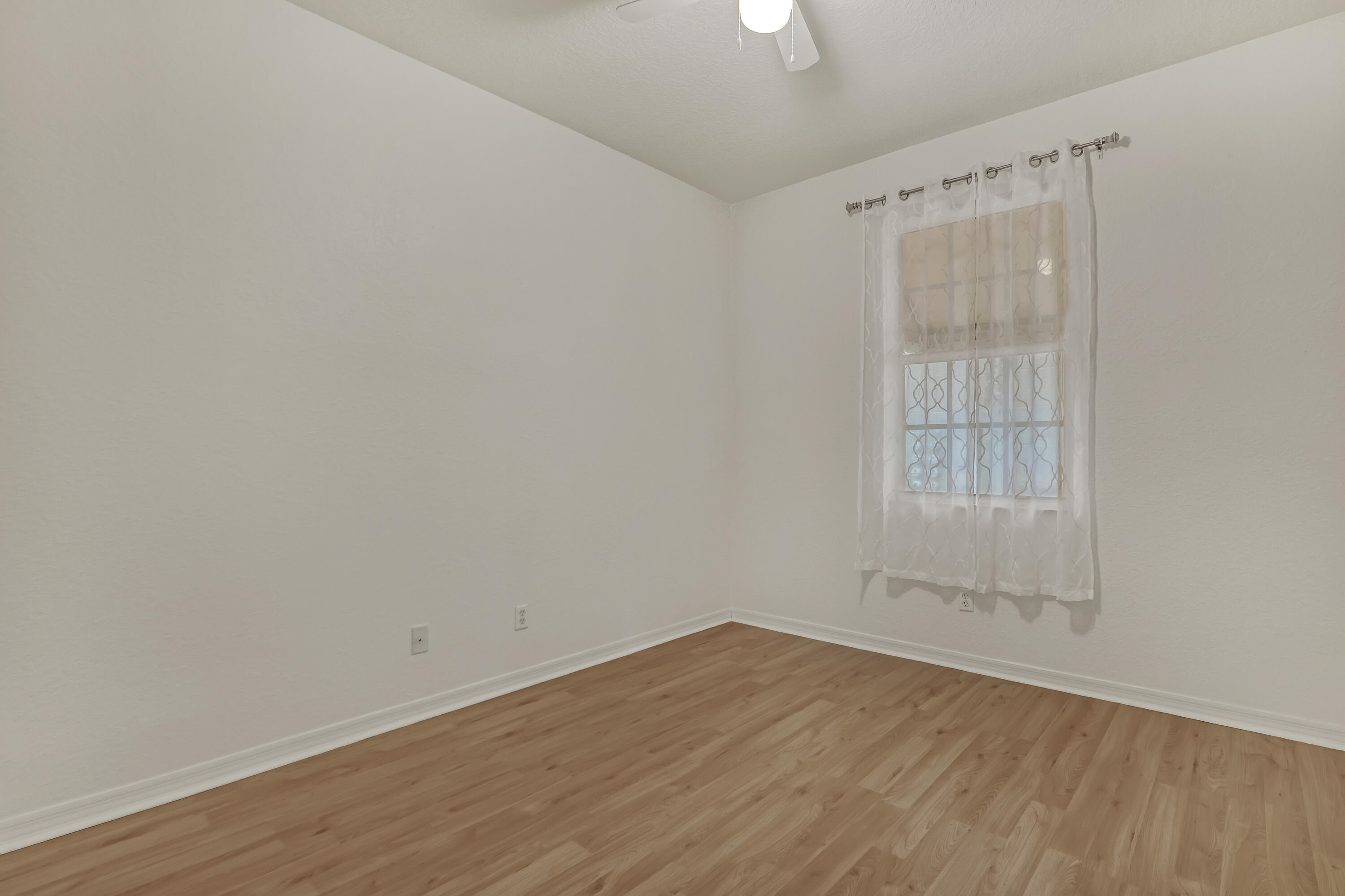 LEGENDS AT THE GARDENS CONDO - Residential Lease