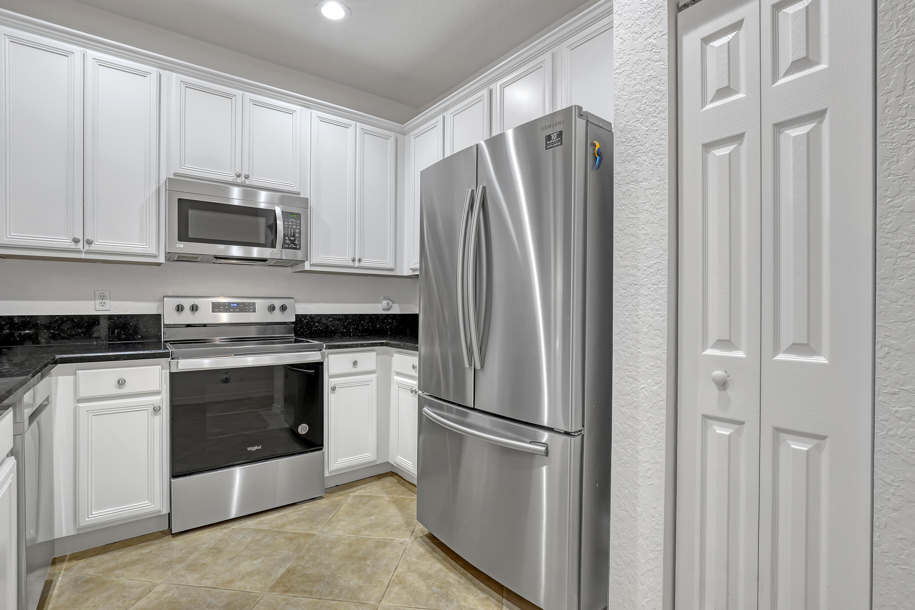 LEGENDS AT THE GARDENS CONDO - Residential Lease