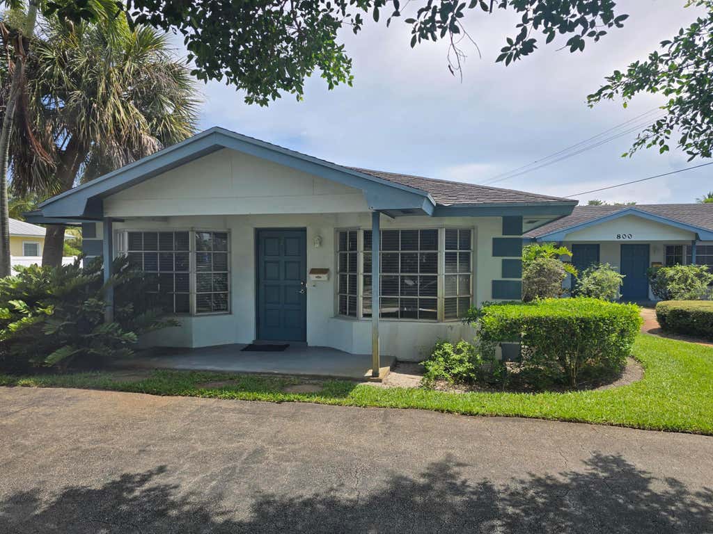 Photo of 800 Ibis Way #4, North Palm Beach, FL 33408 (MLS # B26064126)