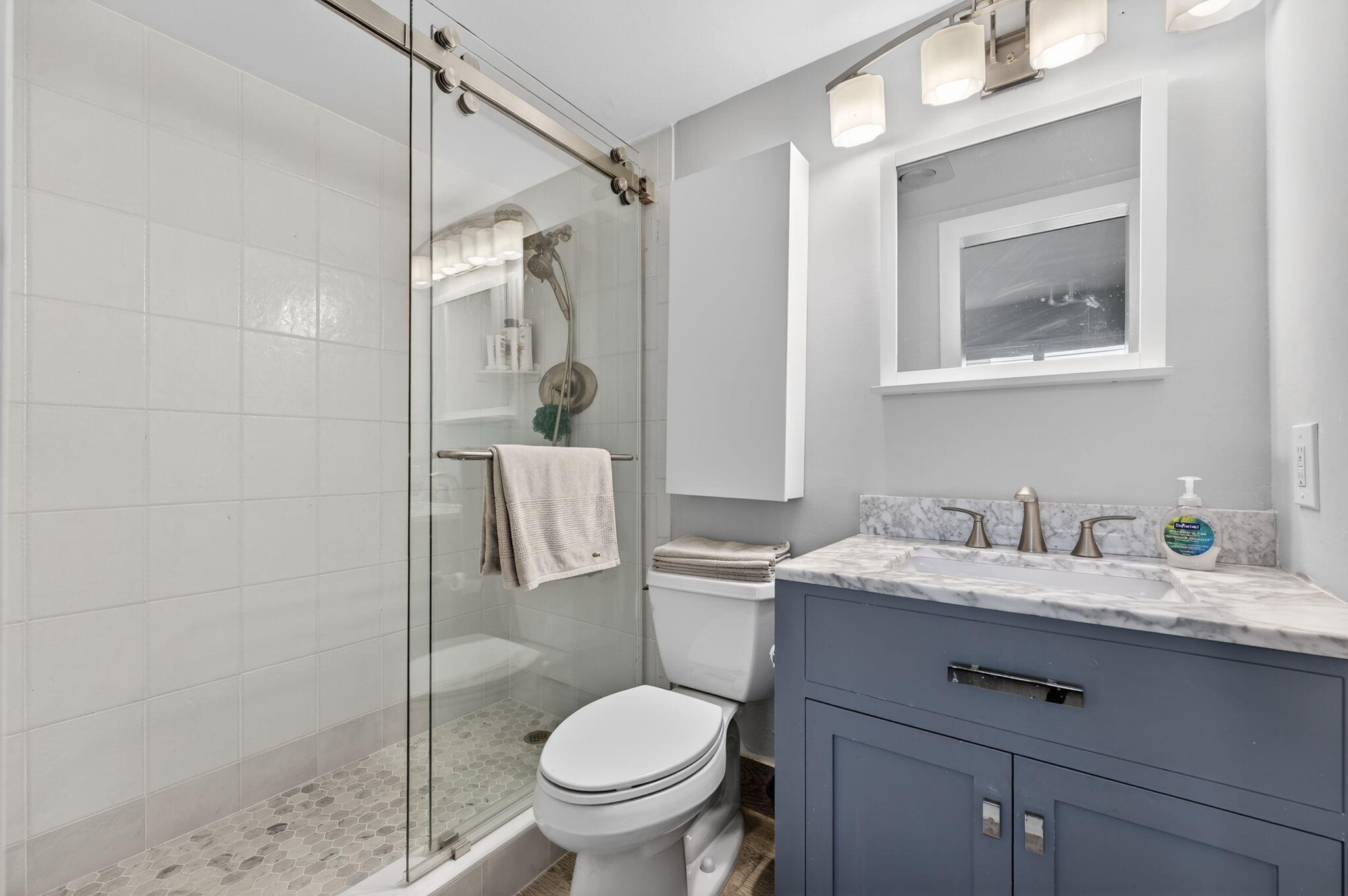 PENTHOUSE TOWERS CONDO - Residential