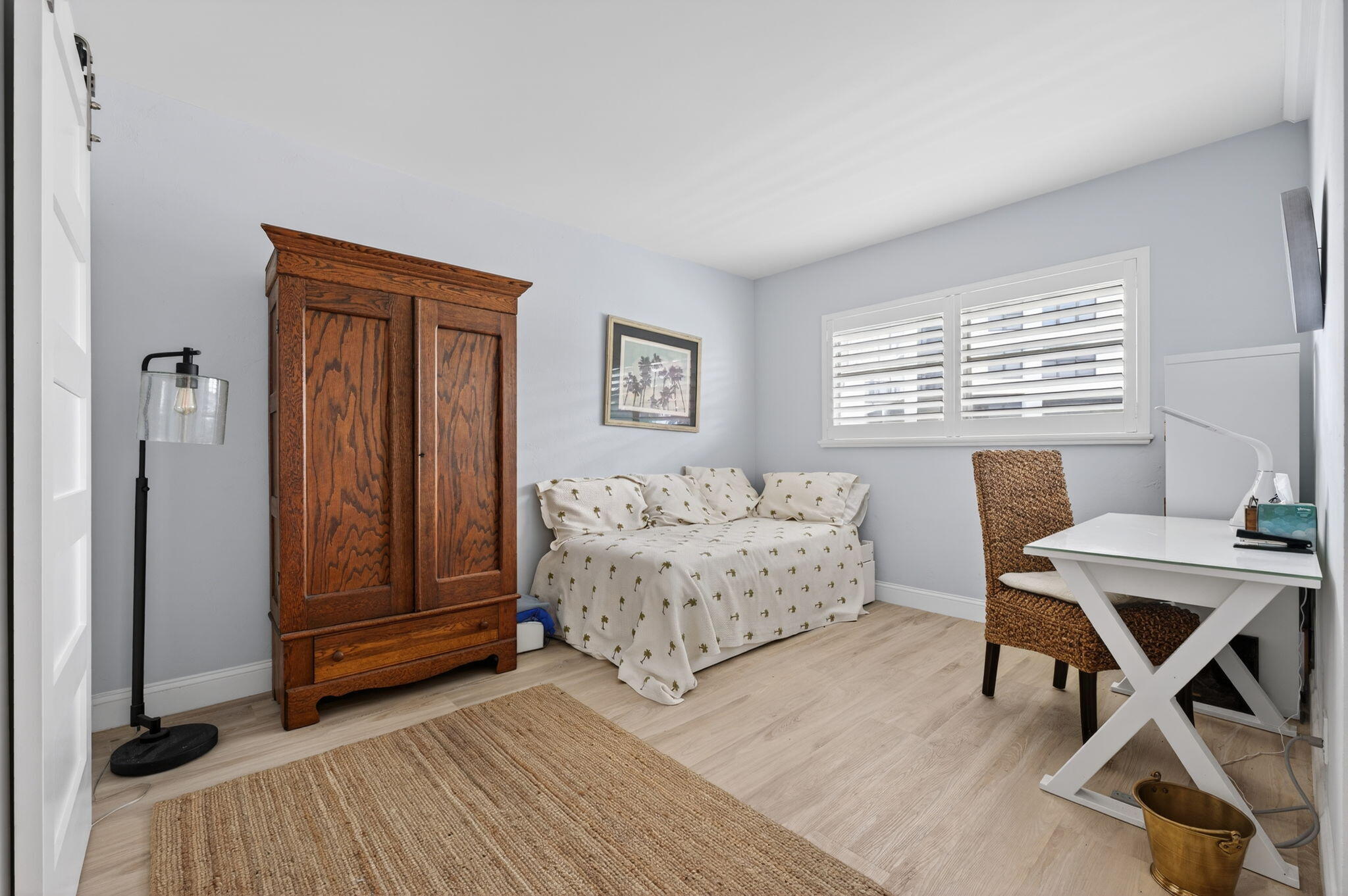 PENTHOUSE TOWERS CONDO - Residential