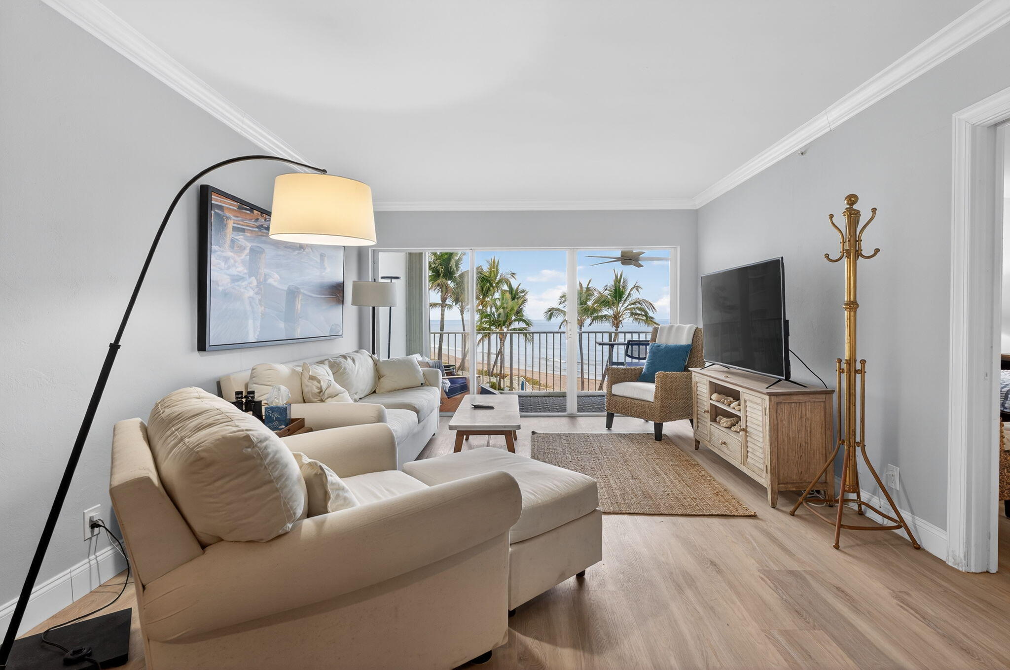 PENTHOUSE TOWERS CONDO - Residential