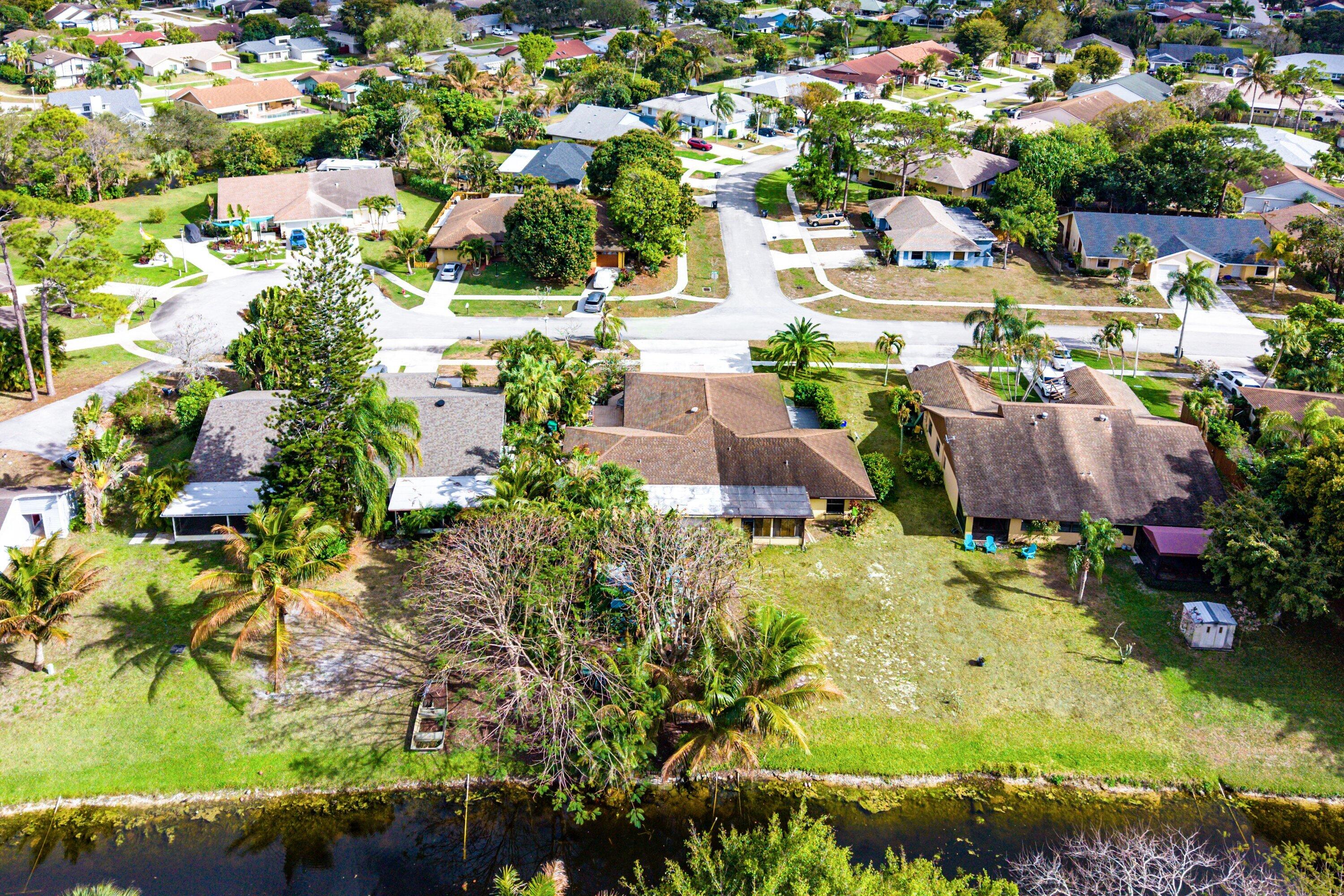 SOUTH SHORE NO 4 OF WELLINGTON - Residential