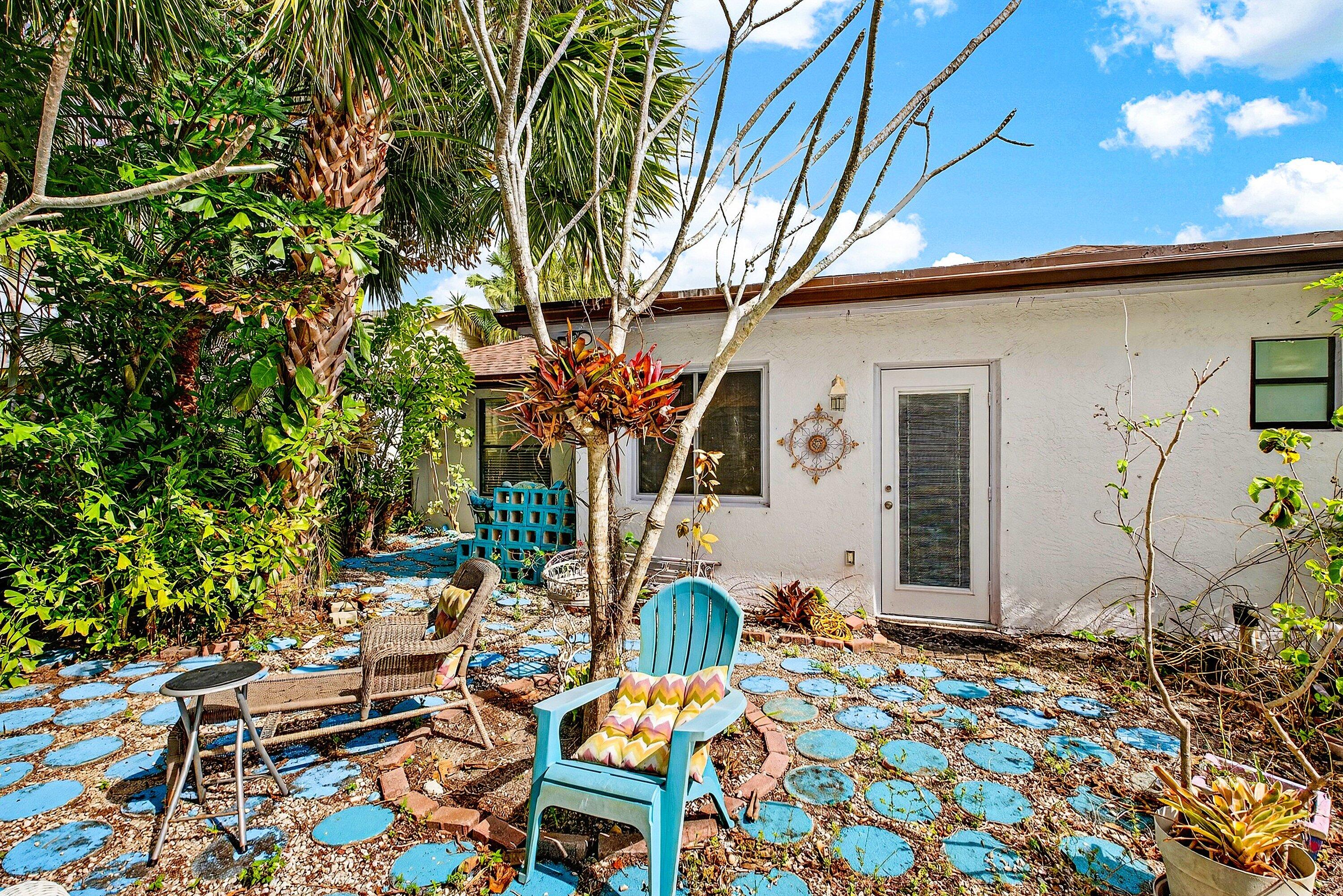 SOUTH SHORE NO 4 OF WELLINGTON - Residential