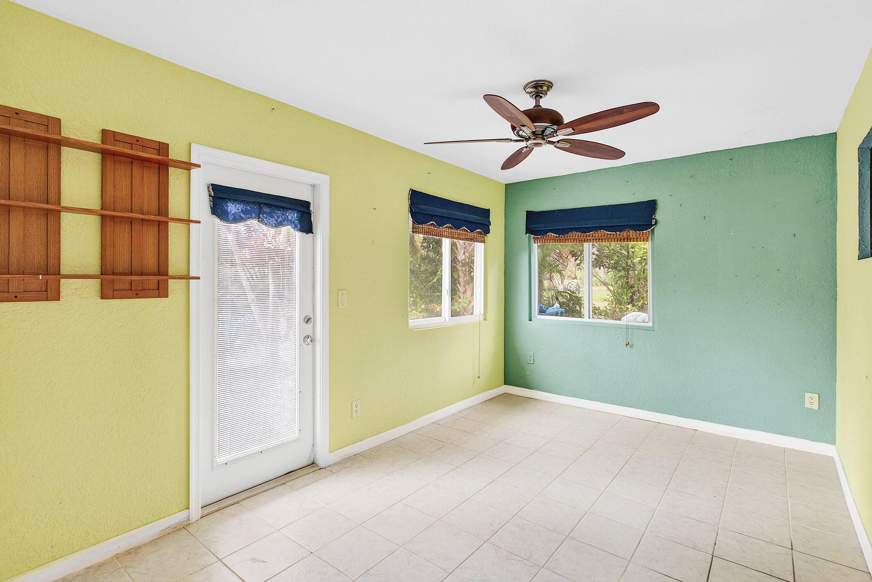 SOUTH SHORE NO 4 OF WELLINGTON - Residential