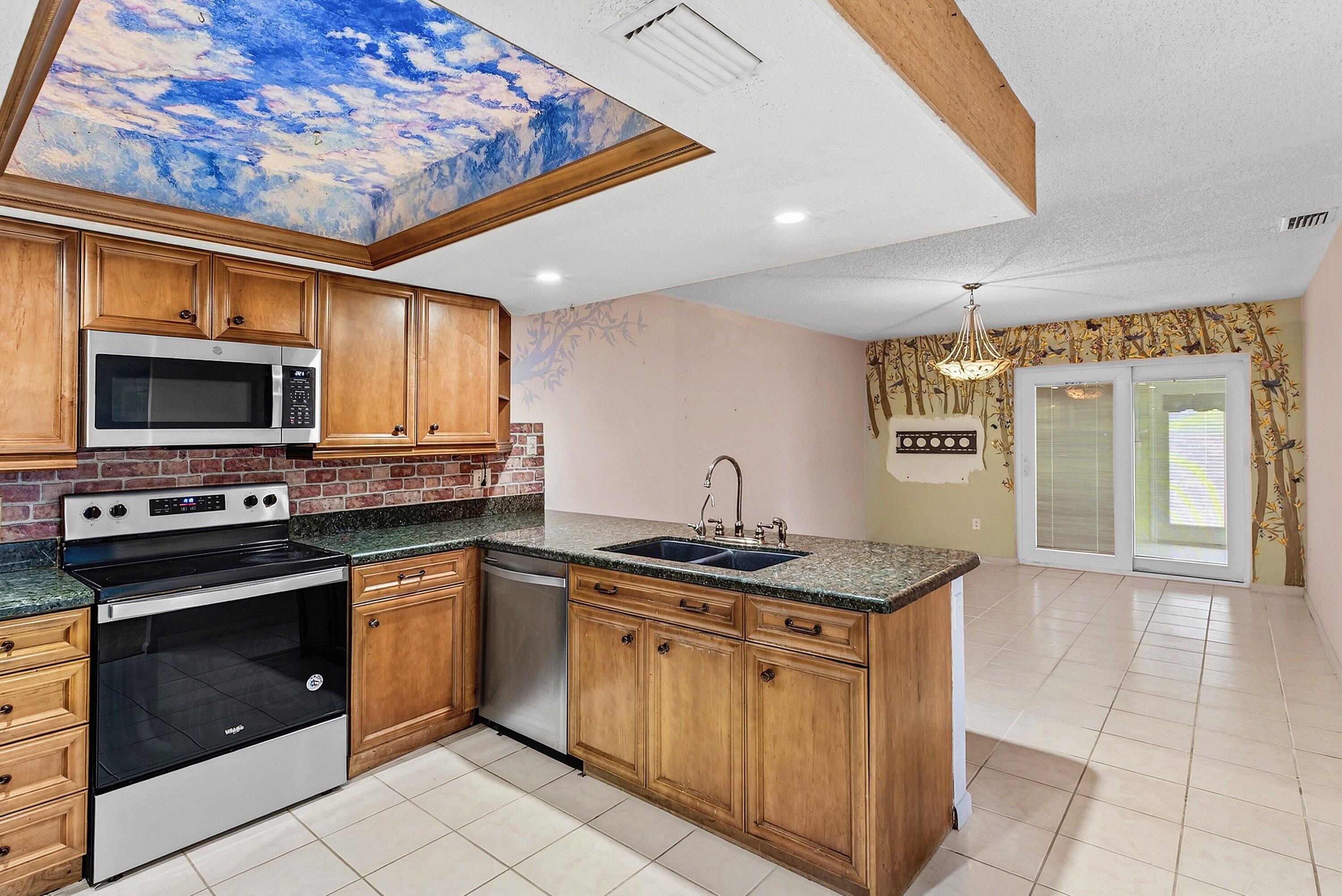 SOUTH SHORE NO 4 OF WELLINGTON - Residential