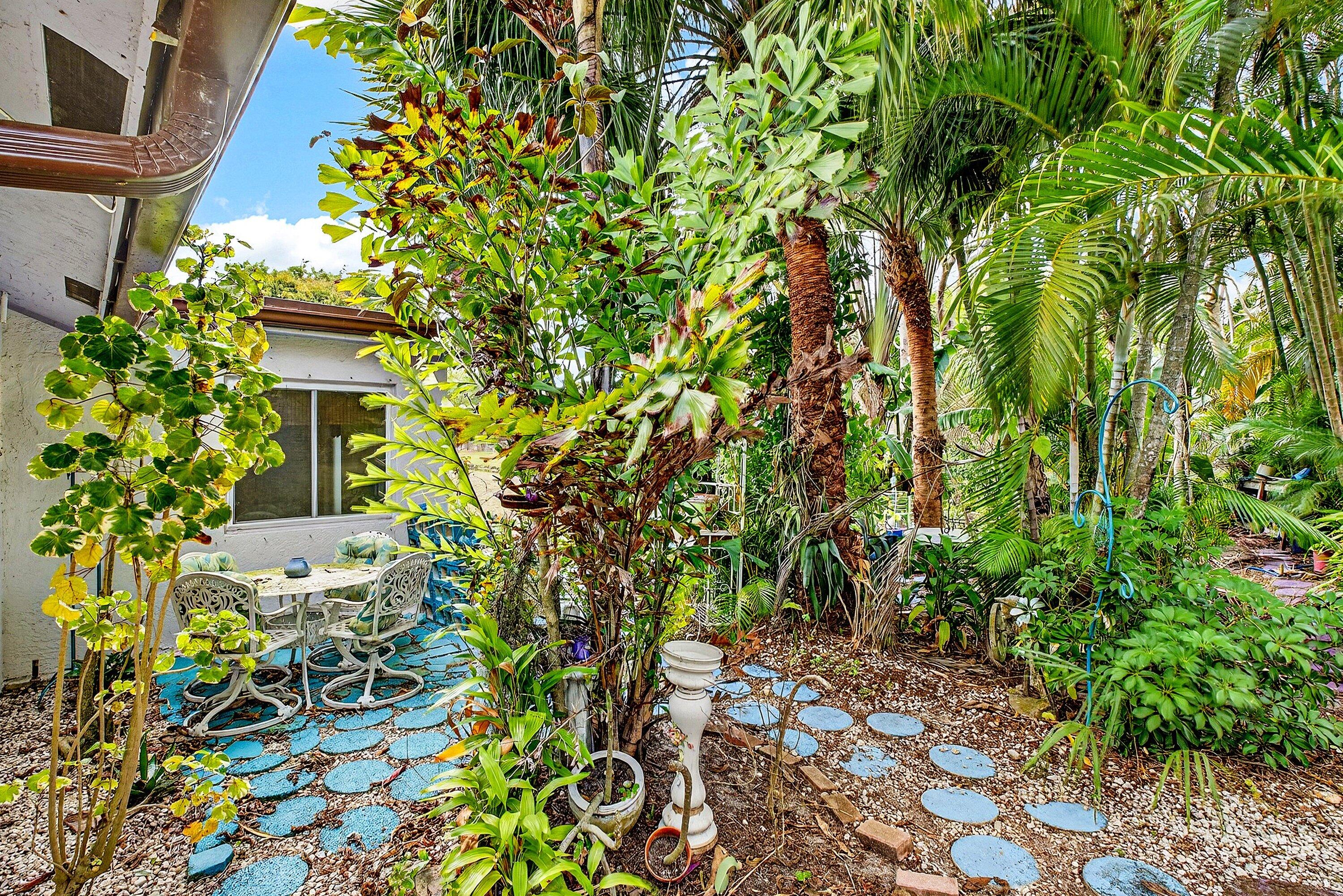 SOUTH SHORE NO 4 OF WELLINGTON - Residential