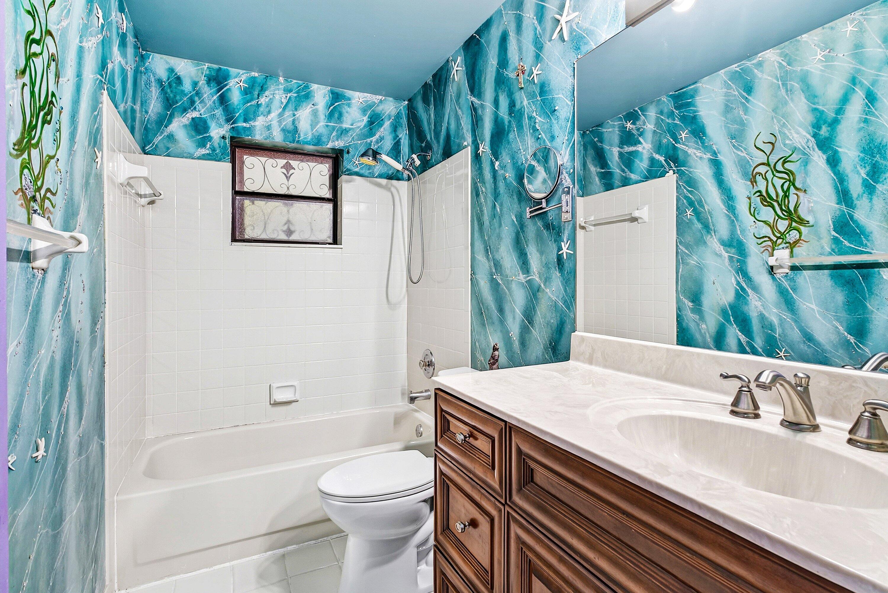 SOUTH SHORE NO 4 OF WELLINGTON - Residential