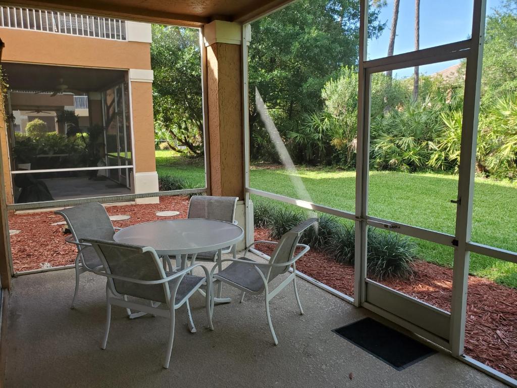 CASTLE PINES CONDOMINIUM - Residential Lease