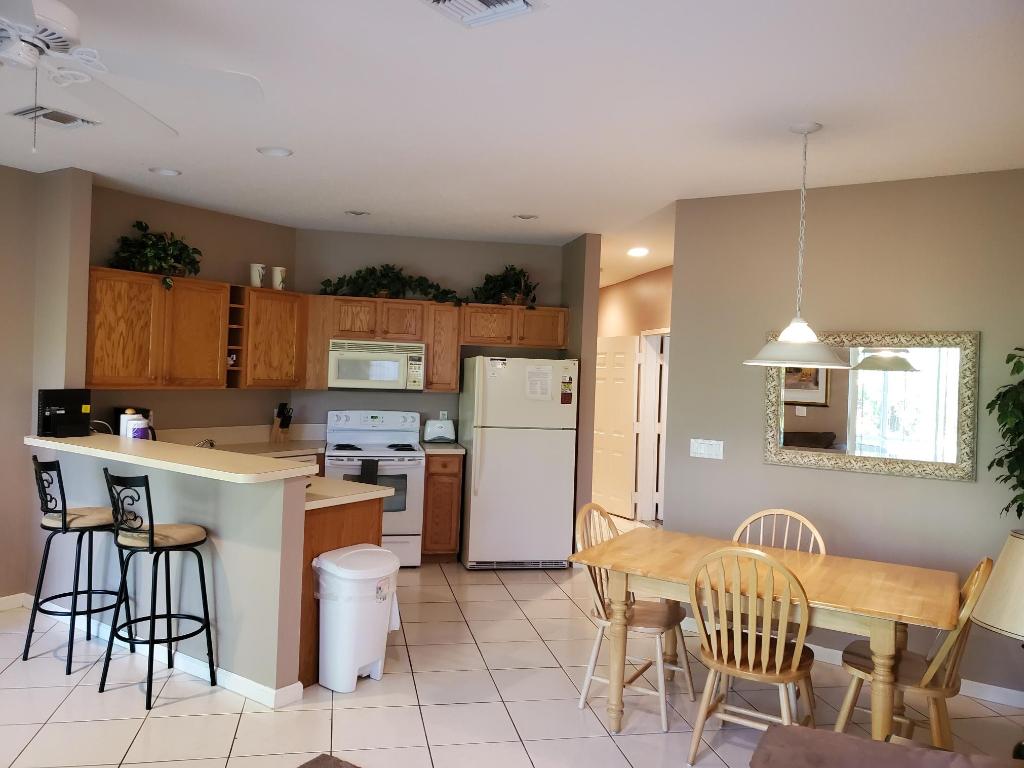 CASTLE PINES CONDOMINIUM - Residential Lease